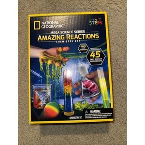 NATIONAL GEOGRAPHIC Mega Science‎ Series: Amazing Reactions Chemistry Set